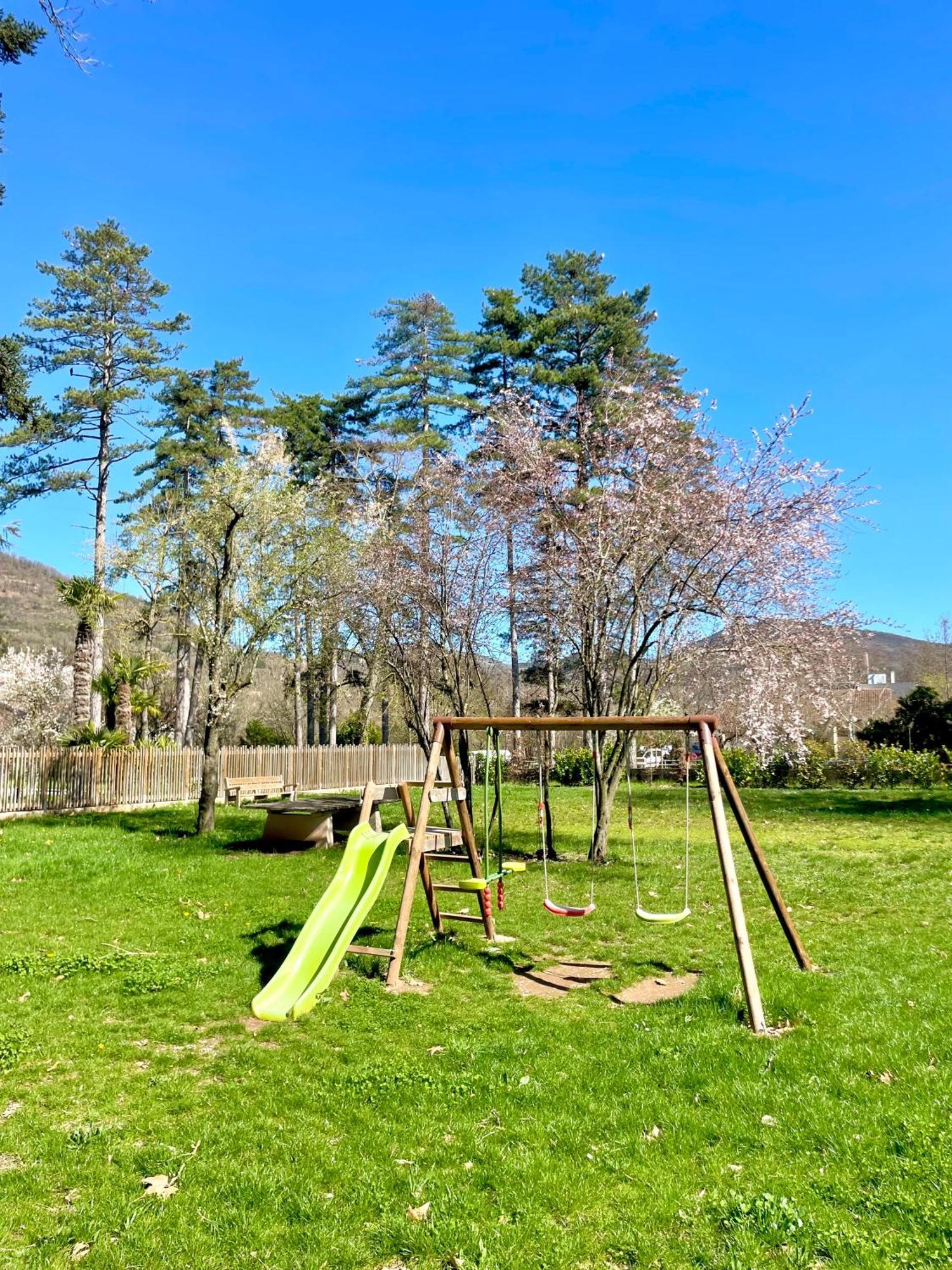 Domaine Le Vaxergues Apartment Saint-Affrique Exterior photo